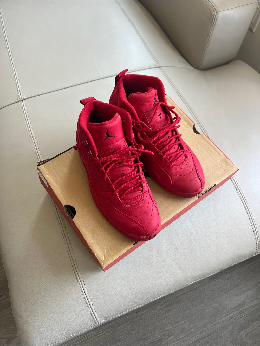 Jordan Gym Red men size 8